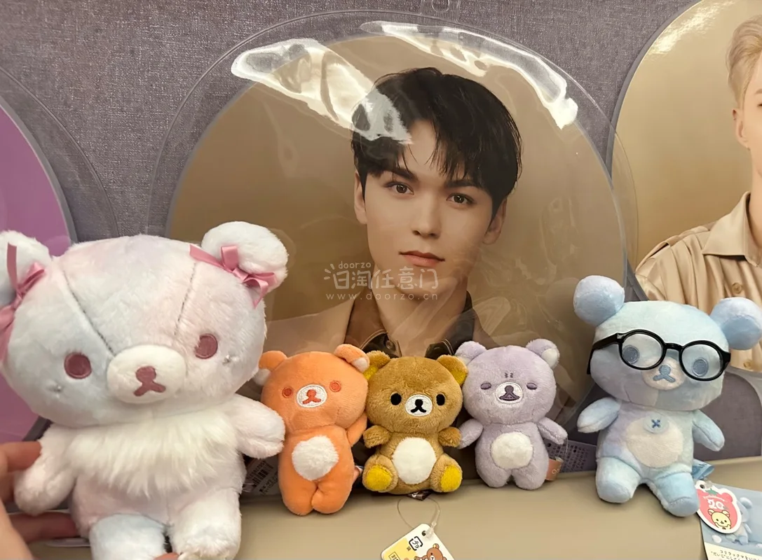 交易顺利收到，包装完整，没有被税，非常满意。是一次非常成功的购物体验，非常感谢这个平台，操作简单，响应迅速