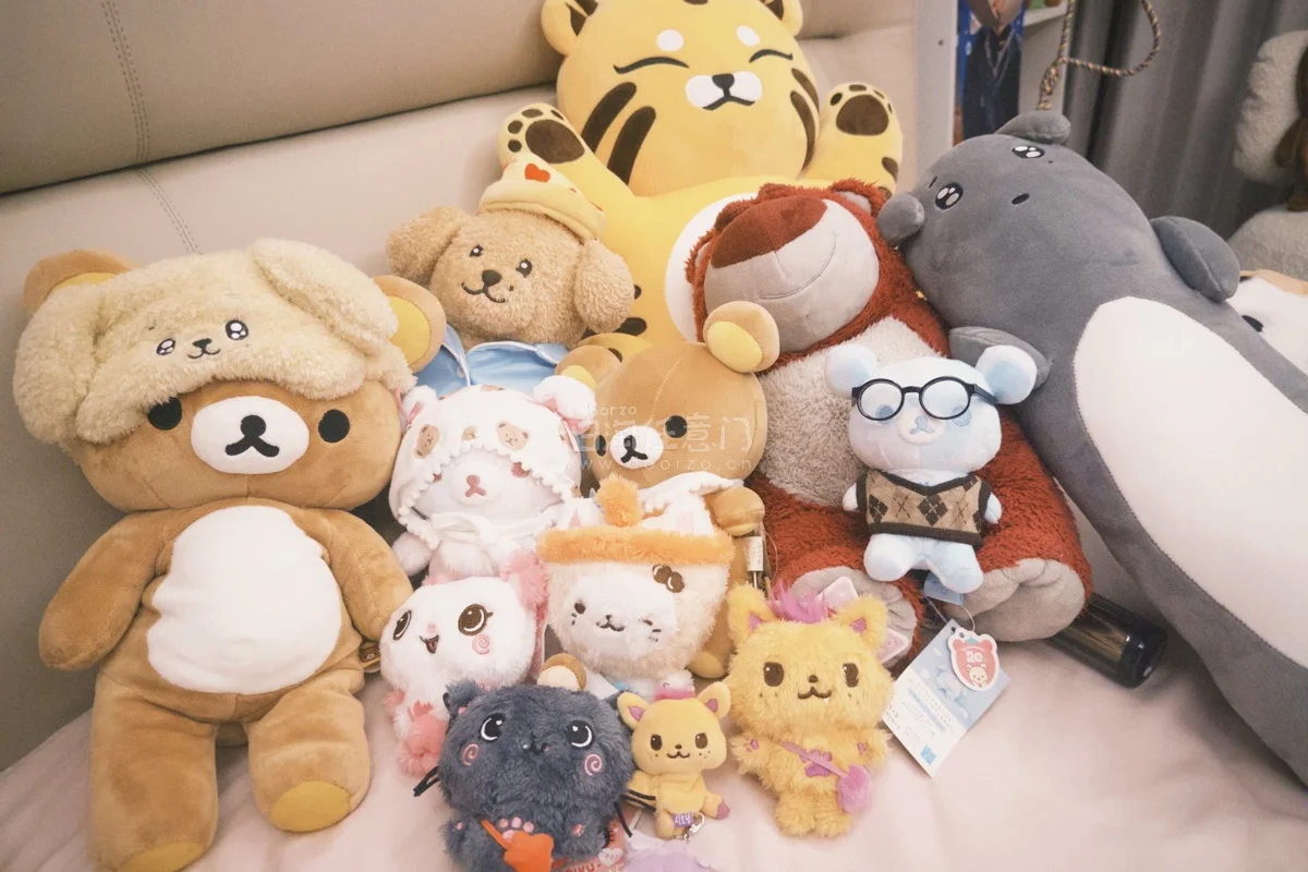 交易顺利收到，包装完整，没有被税，非常满意。是一次非常成功的购物体验，非常感谢这个平台，操作简单，响应迅速