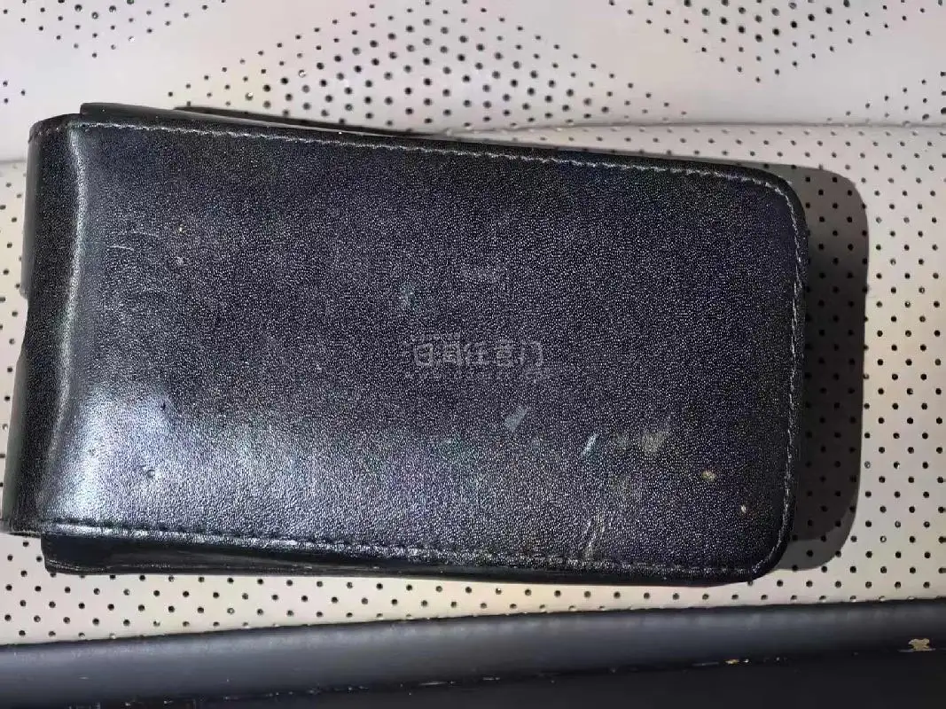 很棒，一直以为会特别慢，结果也一个月就到货，整体品相和描述一致，而且打包的很好，清关也顺畅，总体下来价格差不多但是成色会好点