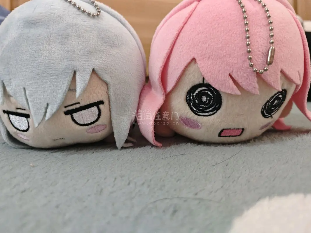 春风一吹就想出门走走，这次踏春特意带上了最近在挖煤姬淘到的宝贝——BanG Dream!的毛绒玩偶和CD，小小一只刚好揣进包里，一路给春日增添了不少治愈感。
 
软乎乎的玩偶真的太适合春日啦！手感细腻不扎手，圆滚滚的模样超讨喜。在公园草坪上坐下时，把它放在手边拍花景...春风一吹就想出门走走，这次踏春特意带上了最近在挖煤姬淘到的宝贝——BanG Dream!的毛绒玩偶和CD，小小一只刚好揣进包里，一路给春日增添了不少治愈感。
 
软乎乎的玩偶真的太适合春日啦！手感细腻不扎手，圆滚滚的模样超讨喜。在公园草坪