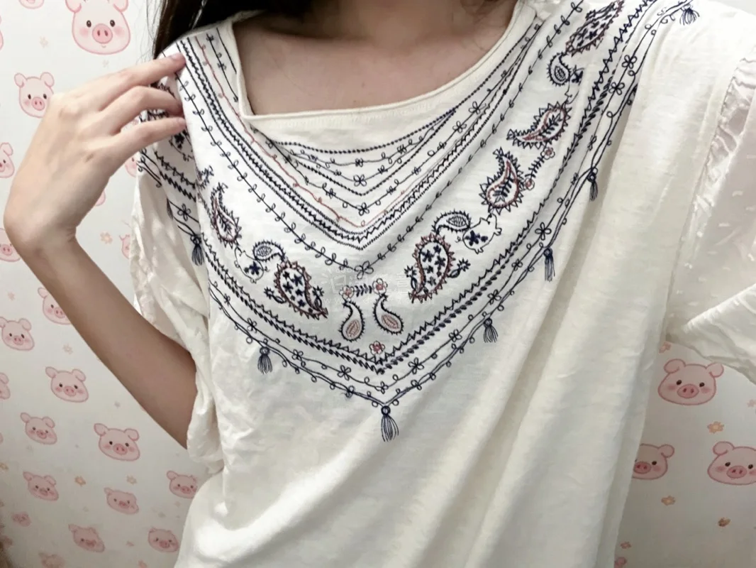 快来看我海淘的小猪牌外套和刺绣上衣呀！真的萌哭我了！！一整个惊呼！
用挖煤姬还是非常方便的，新手小宝也可以很快速上手~特别友好，还包含砍价服务，并且时不时有优惠券可以使用！
我寄衣服因为是多件，且不着急，所以走了海运，会更划算！推荐哦