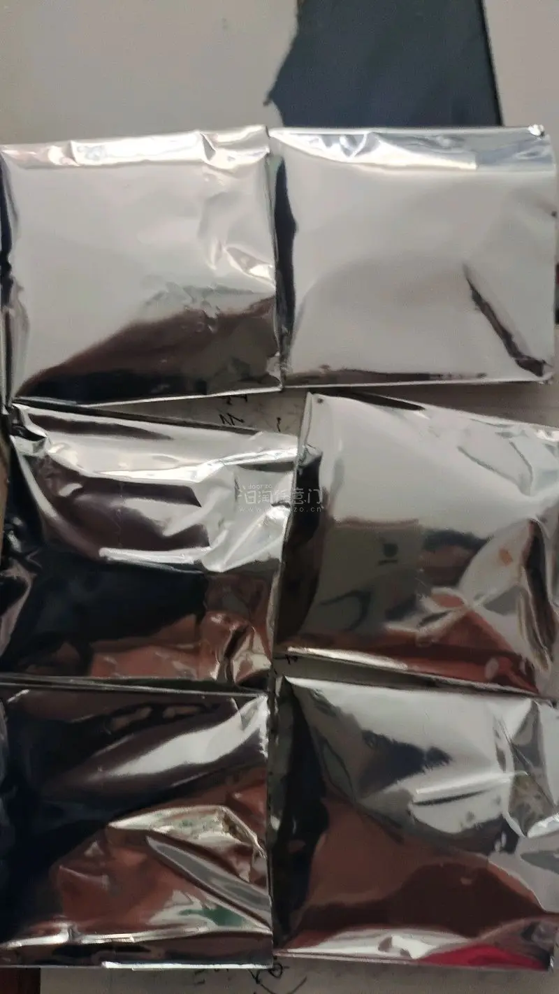 体验感很好的一次切煤，小立牌安全到家，包装很严实，物流速度也很快，立牌没有划痕，这个柄图真的超级超级萌！非常推荐