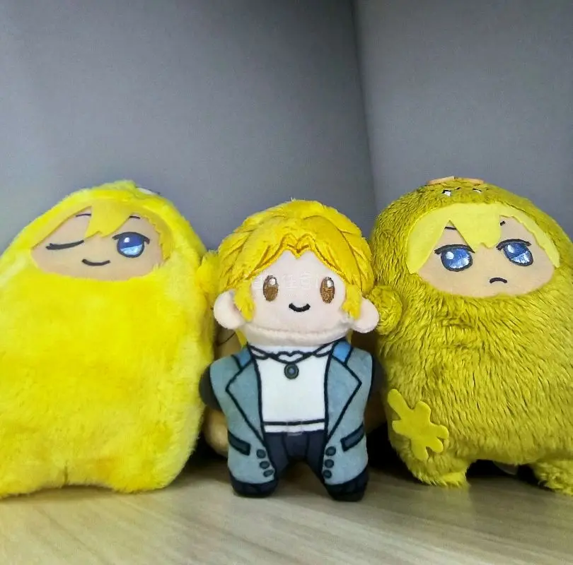 这次买到的六弥凪周边也太绝了！毛绒玩偶的质感软糯到不行，毛茸茸的身体摸起来超舒服，角色还原度直接拉满，无论是摆在桌面还是挂在包上都超吸睛，细节做工精致又可爱，完全戳中我的心巴！而且用挖煤姬转运真的太省心啦，下单后物流跟进超及时，包装严实没一点磕碰，到手的周边完好无损...