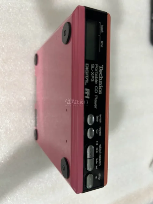 这次淘回来两台机，一台是松下technics  sl-xp3随身听，回来不读碟，另一台是松下sl-xp5，海淘购物愉快