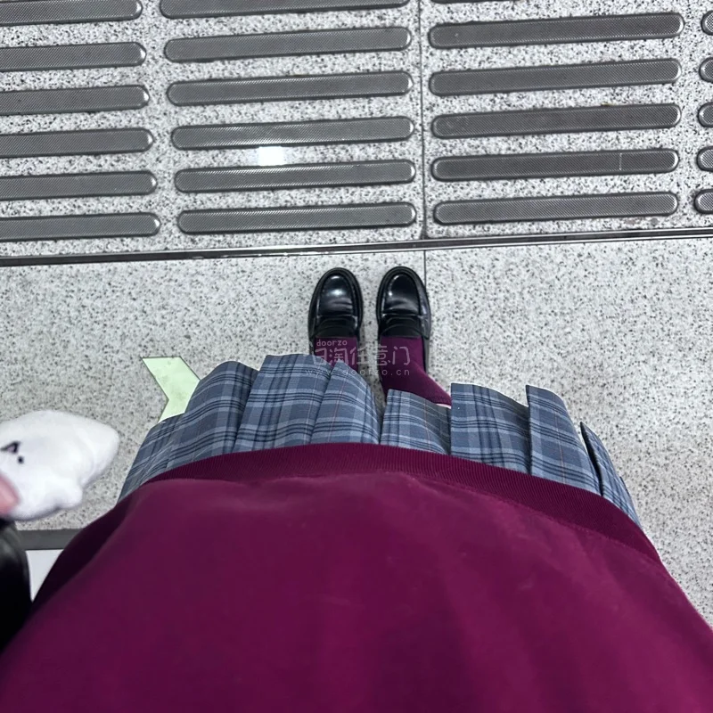 挖煤姬买衣服真的很可！
日牌、校供、古着随便挑，款式小众又好看。
下单方便，打包用心，合箱省邮费，海淘衣服安全下车～