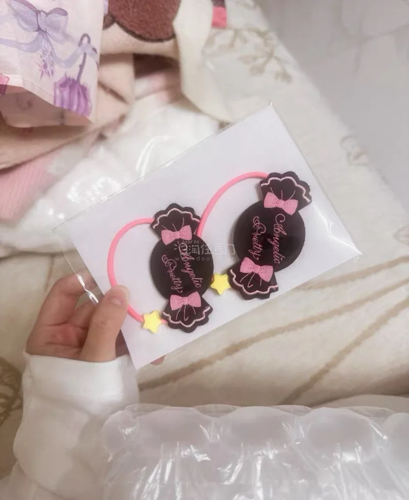 我真的太喜欢这个购物平台了，因为可以让我收到很多中古且稀有的东西。特别是莉莉卡鲁的发箍至少是十几年前的了但是收到手是全新的，真的炒鸡开心。感谢平台