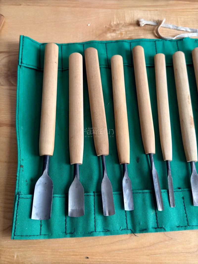 工具收到啦，挖煤真的很方便效率，下单也方便，东西比较重走的海运，20天就收到了，没白等啊，真的推荐大家。