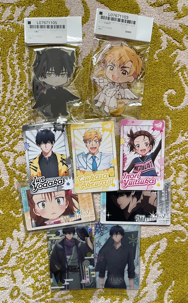 最近终于get到了纸片谷的乐趣！好价切了一些，不占地方又很轻～ spoon 2di的海报也马上贴起来了，还买到了心仪的布丁狗推货杂货，虽然都是二手但状况和新的一样，樱花妹还是很会保存东西的！可以带努努出去逛街啦^^