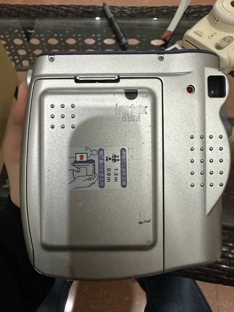 价格也是很便宜，包裹很严实，主要拍立得价格美丽，很喜欢，外观都有轻微嗑伤但是不影响使用，都可以正常使用，