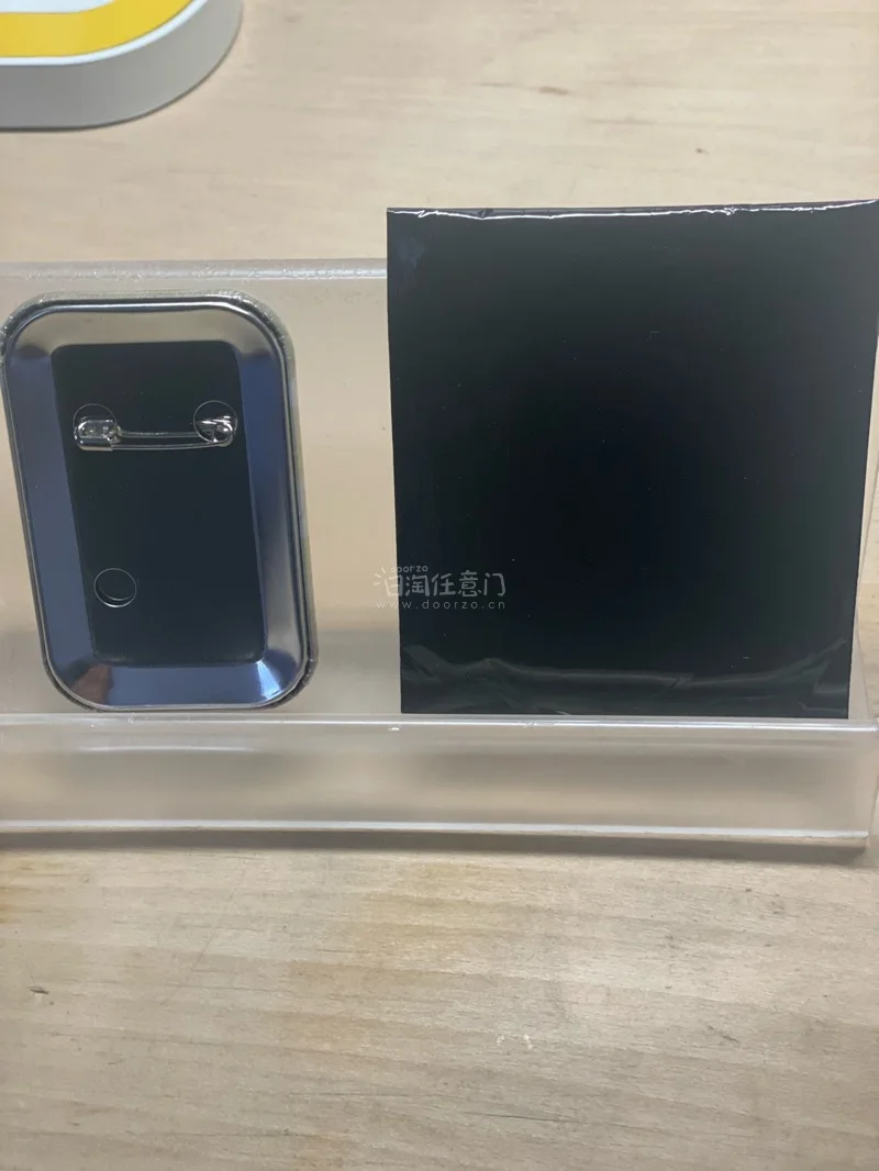 这单用的竹蜻蜓，大概两周左右的时间就到了。在煤炉上买到了寂静岭f御守胸章，还有零红蝶重制版全新的Book Off胶片式书签特典，fans值得收藏起来