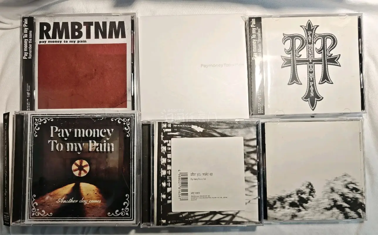 拿下了看了很久的pay money to pain的盘！
顺带好价吃了件catalysts的短袖，虽然现在活休了但相信他们会回来的?
以及拿下XANVALA的新的DVD和一些好价的盘！还有特别貌美的拍立得！
零hz的DVD也无比好价顺路吃了口～
还有意外捡漏了pal...