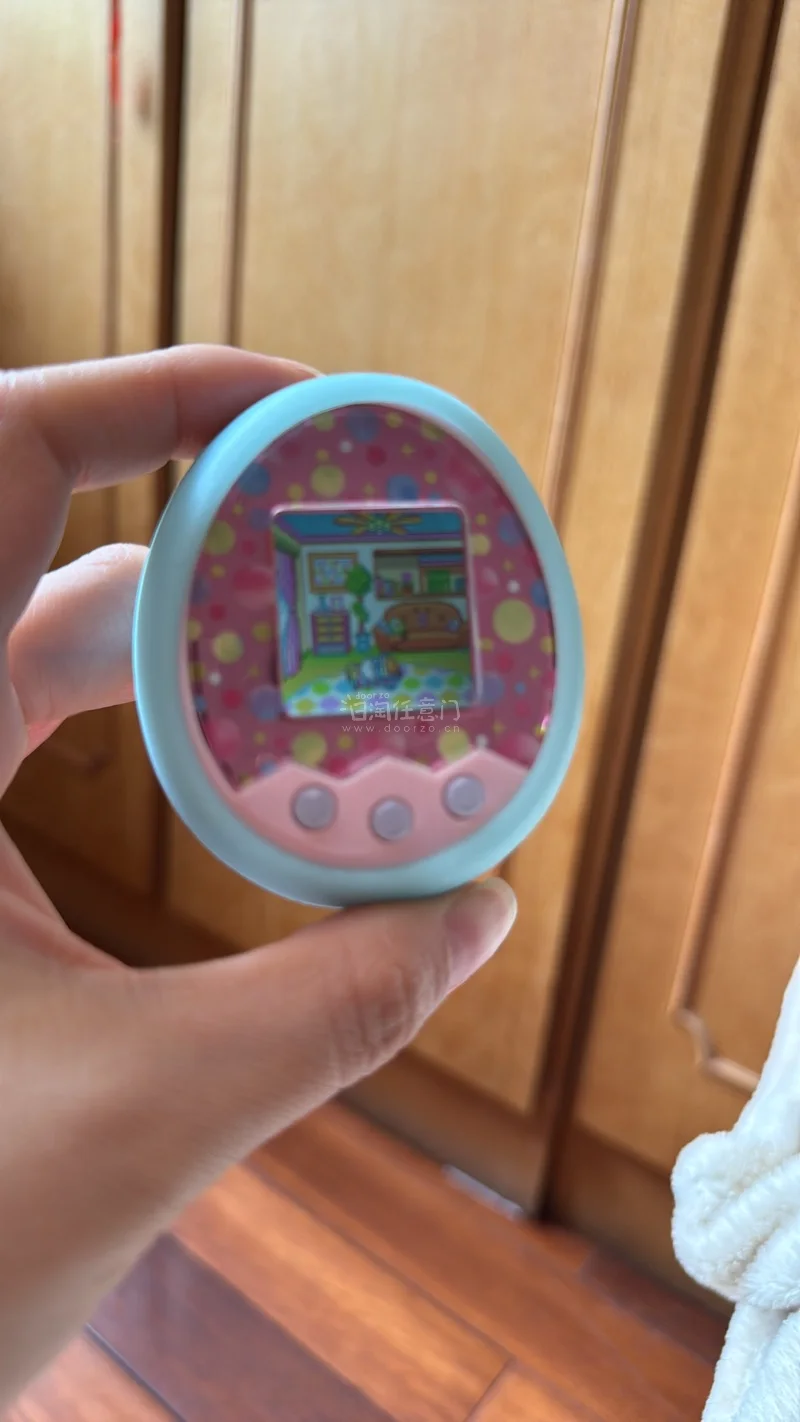 3月30下单，4月16收到货，EMS很快就到了，包装完好无损。实物与描述相符，质感不错，品质还很新，第一次海购经验值拉满，五星好评。