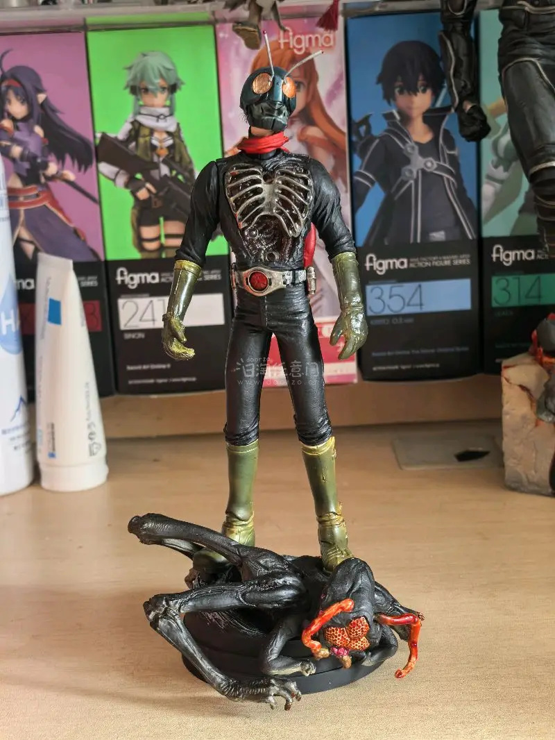 这次分享的是挖煤姬上买到的一些假面骑士玩具，包括sic空我、sic旧一号以及一个小匠魂究极空我，很精致很喜欢！挖煤姬使用方便，快递打包给力，用着一直很安心！