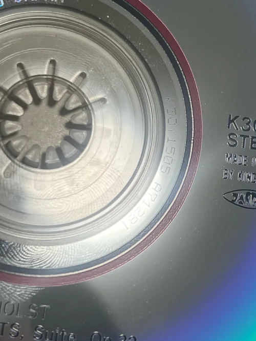 在任意门淘了很多次了，终于是以比较好的价格蹲到了自己喜欢的唱片，选的竹蜻蜓也很稳定，包装啥的根本不需要担心，如果速度能再快点就更好了