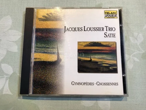 在任意门淘了很多次了，终于是以比较好的价格蹲到了自己喜欢的唱片，选的竹蜻蜓也很稳定，包装啥的根本不需要担心，如果速度能再快点就更好了