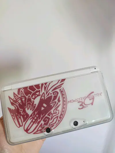 四月在日淘任意门拔草一台怪物猎人3G版老小三