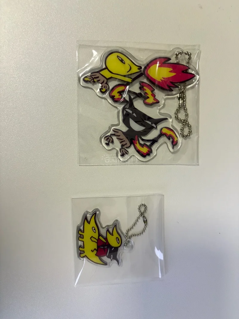 哈哈～撒谎精和坏东西搞怪挂件，也是太萌了！这对cp真的是一对活宝！笑死了！小挂件也很可爱！萌萌的～骑着变形撒谎精要去哪里哇～