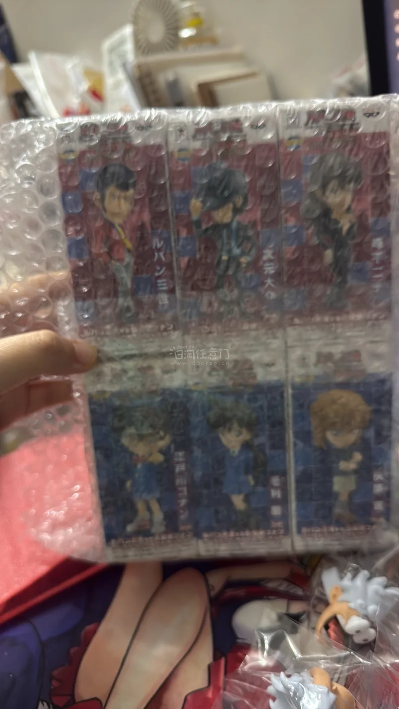 很开心限定尼卡戒指上线了全国娃娃机店，终于在挖煤姬上淘到了。这款baseshop限定的尼卡真的好可爱，以全新手办形式发售，多个尼卡表情，很棒