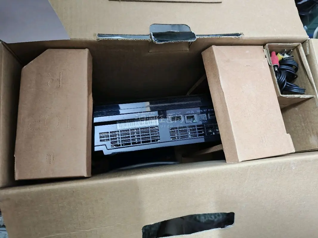 任意门日淘游戏机体验绝佳，商品实拍靠谱，到手无瑕疵，开机一切正常。加固包装很用心，运输速度快，费用透明。对比多家平台，这里货源好、价格优，积分抵扣很实用，客服贴心靠谱，游戏党闭眼冲，五星好评！