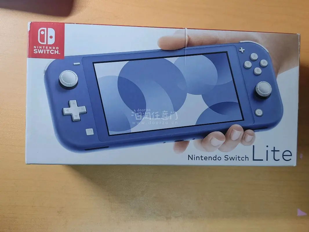 用挖煤姬切了台switchlite,颜色是很漂亮的蓝色。机器是和一张宝可梦za卡带一起切的。因为是和其他物品一起合单发货的，所以选择了海运。海运二十多天就到了，比我预想中快很多。打包也很好，物品都顺利到了，没有任何损坏，是很好的购物体验