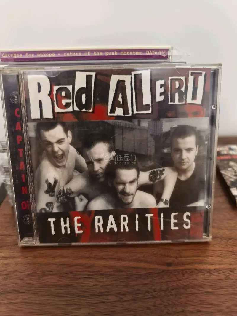 Cockney Rejects比较新的专辑也很好听，还有各种Captain Oi和Anagram的罕见专辑，真好！