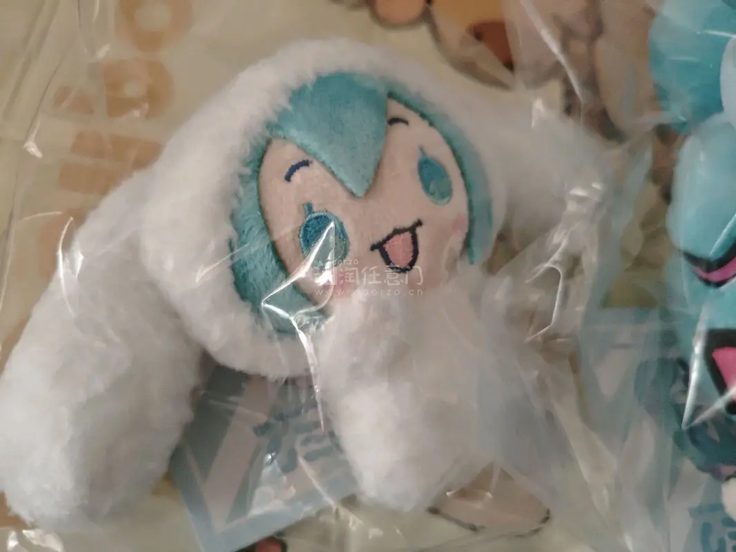 超级萌的联动初音娃娃૮ ៸៸៸º ᗜ º៸៸៸ ა
这次也是超级快的到手，包装完好无损，娃娃完全没有任何问题。
正版全新到手，非常开心的一次购物ദ്ദി˶ｰ̀֊ｰ́ )✧
感谢姬ʚ •͈˽•͈ ིྀɞ