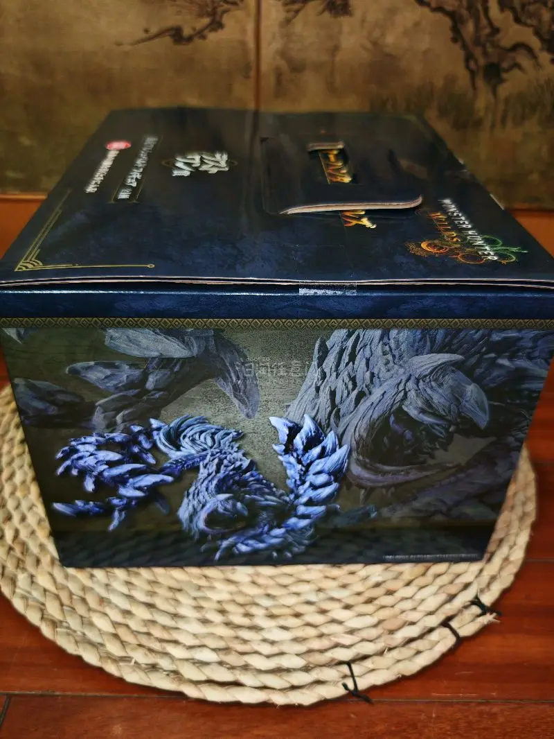 挖煤姬真的是日淘界的宝藏神器，对追星党和海淘新手都太友好了! 
界面简洁清晰，自带中日翻译，就算不懂日语也能轻松逛遍日本二手平台，找周边、切谷子淘好物都毫无压力。代拍速度超快，热门款也能稳稳拿下，合箱打包特别用心，加固到位，完全不用担心宝贝在运输中受损。
费用透明无...