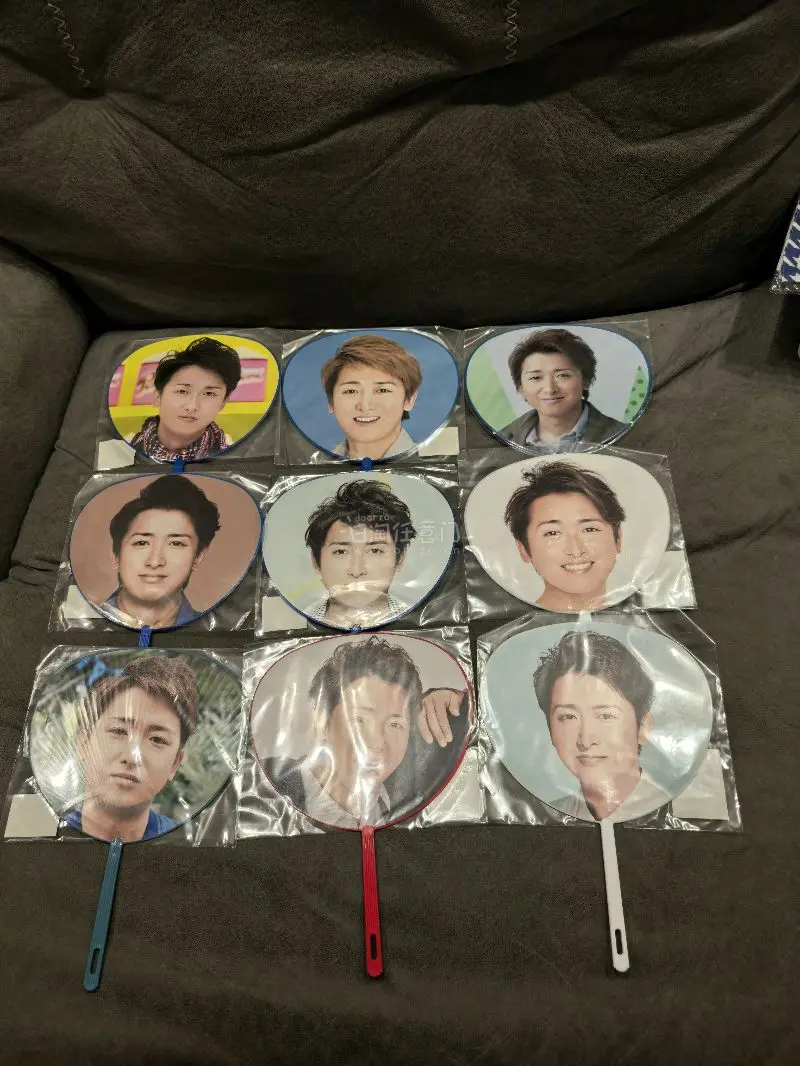 四月挖煤姬第二个快递，是用的海运，很顺利就过了，虽然自提海关开箱周边但丝滑过关，挖煤姬查询物流真的很方便，这次日拍买了个垃圾箱，开出很多稀奇古怪的周边