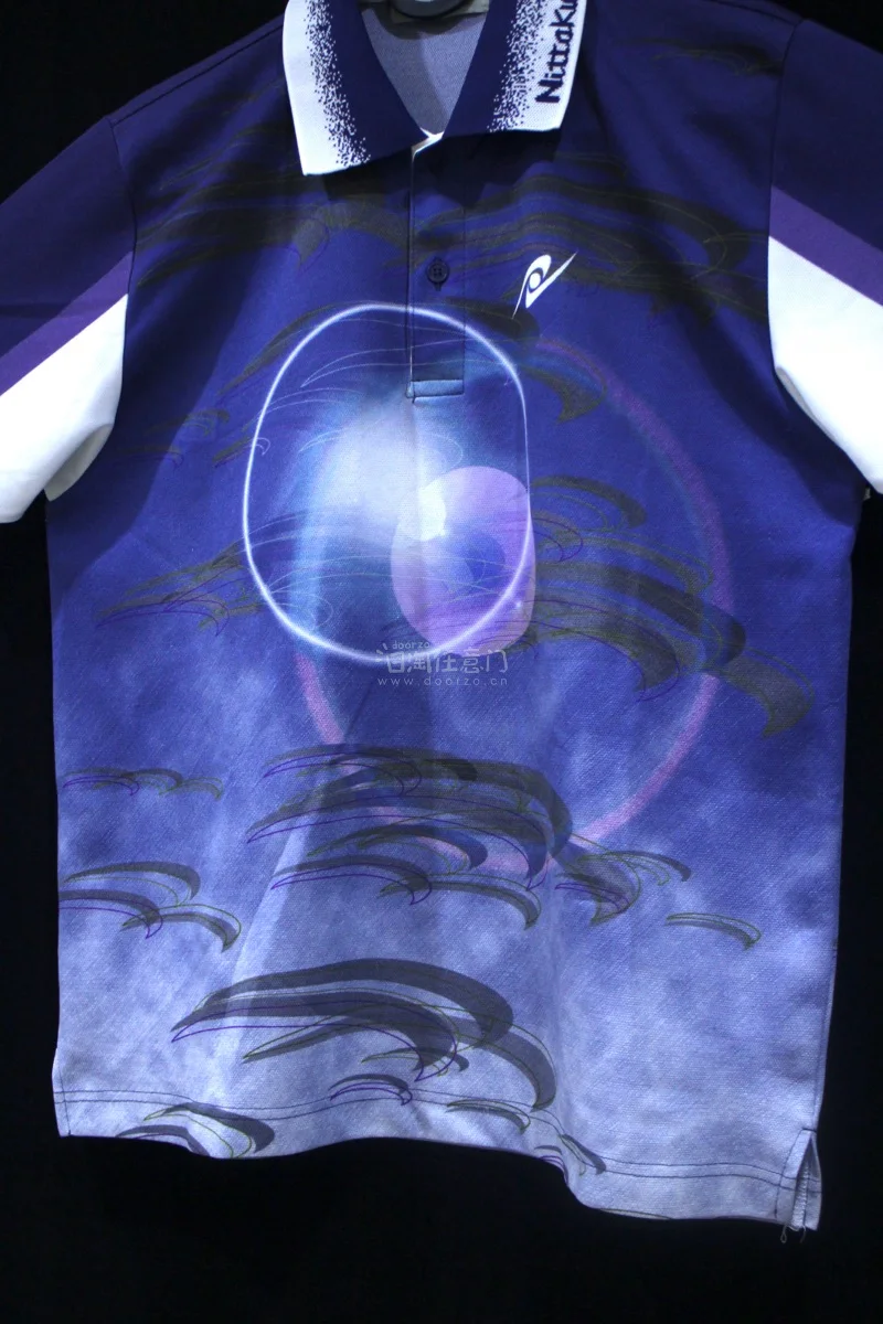 终于挖到心仪绝版蝴蝶乒乓球衣！日版正品带标，面料版型超正，成色很新。平台代拍靠谱，入库清晰，包装用心，国际物流稳，以后淘乒乓装备认准挖煤姬！