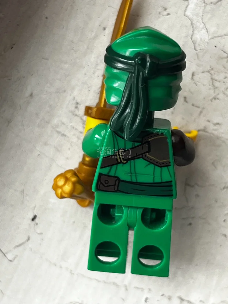 乐高购物分享实物比图片还好看，质感绝了，细节处理得很到位。发货速度快，物流给力，这次购物体验满分！
