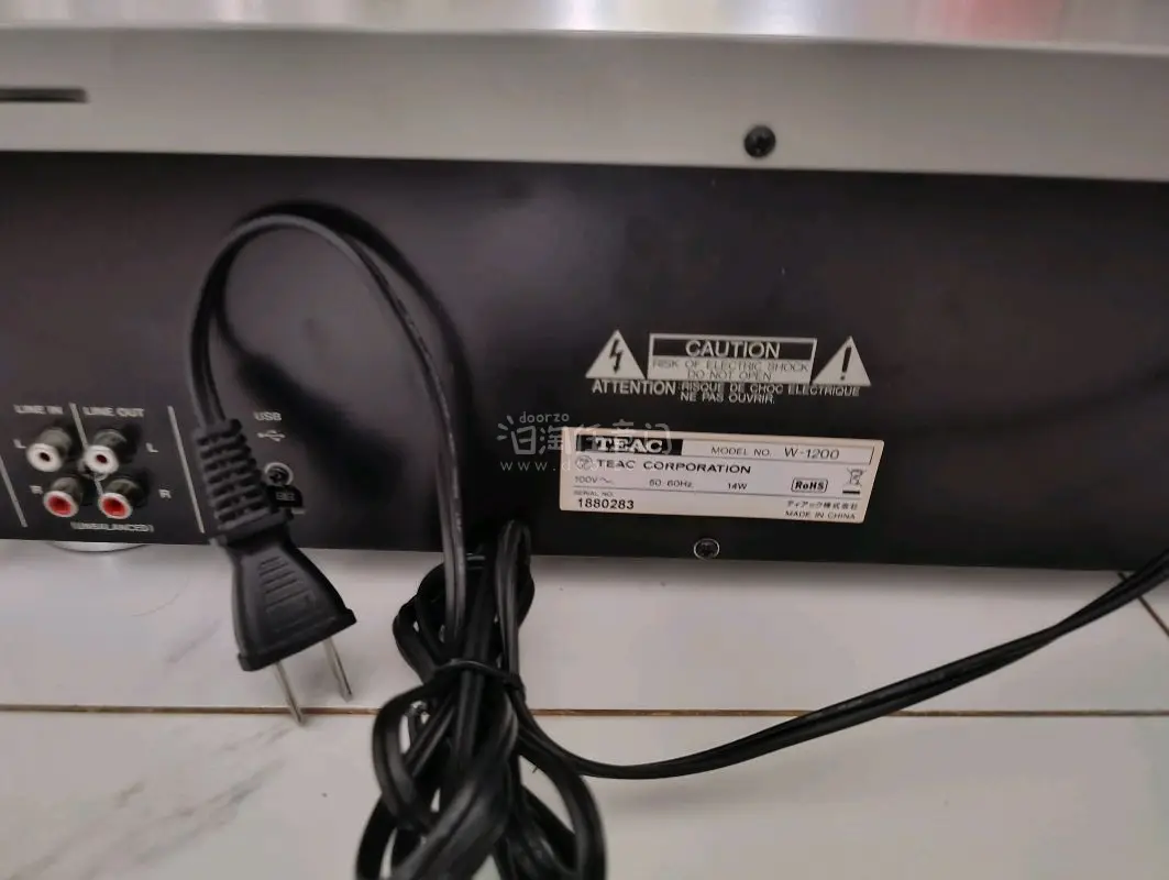 在挖煤姬用煤炉拍卖功能切了一台teac的W-1200卡座，机器很美丽。挖煤姬煤炉竞拍功能很方便，切得很快，成功拍下了商品。打包得也很好，物品没有任何损坏。挖煤姬有翻译功能页面也简洁，操作方便，搜索功能也很好用，总之是很好的购物体验。