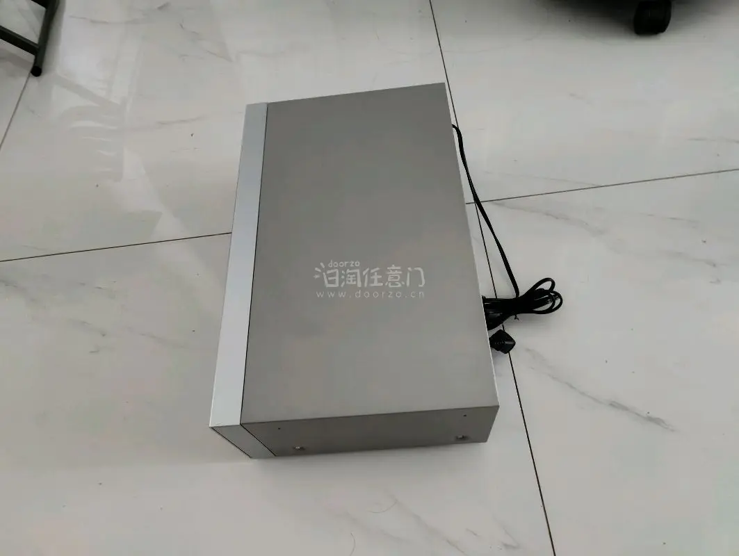 在挖煤姬用煤炉拍卖功能切了一台teac的W-1200卡座，机器很美丽。挖煤姬煤炉竞拍功能很方便，切得很快，成功拍下了商品。打包得也很好，物品没有任何损坏。挖煤姬有翻译功能页面也简洁，操作方便，搜索功能也很好用，总之是很好的购物体验。