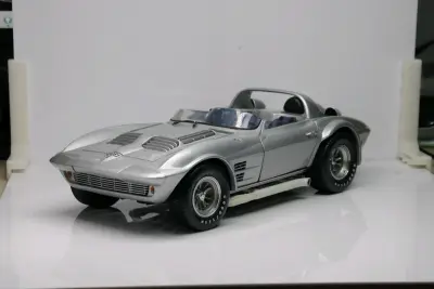 exoto 克尔维特 1/18