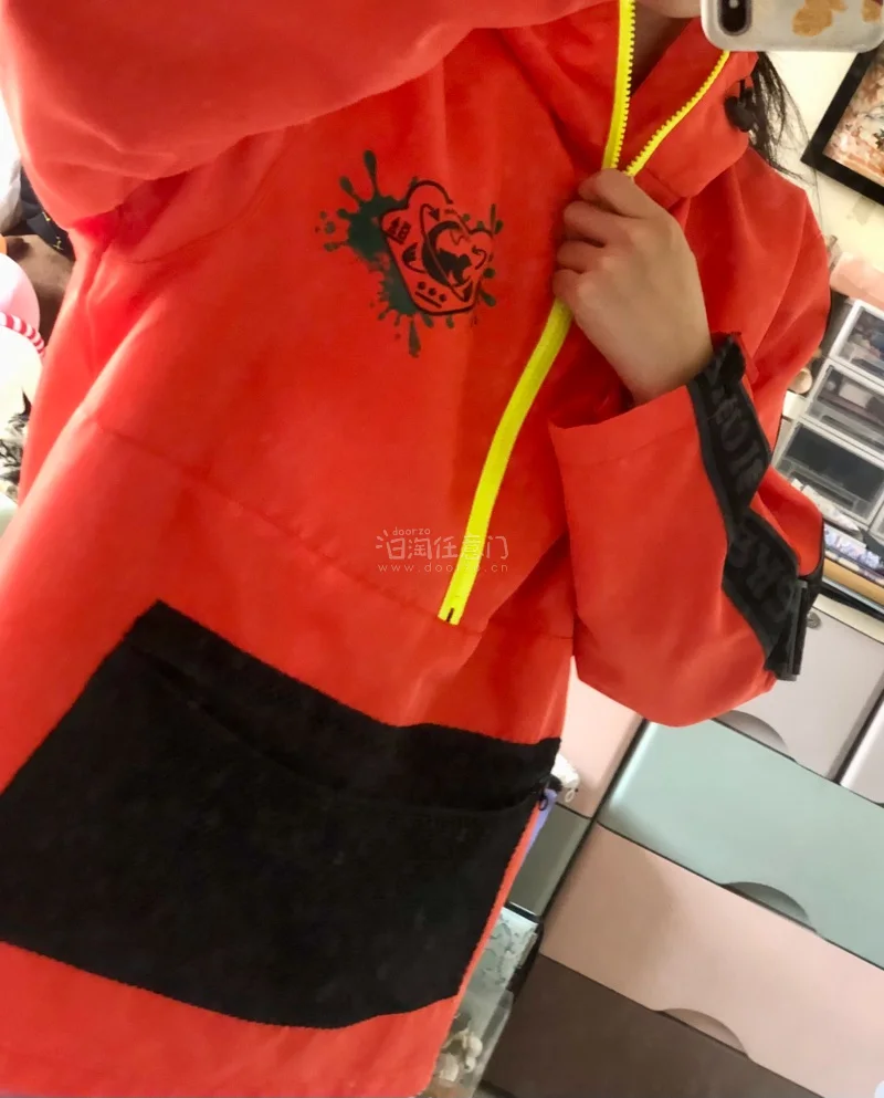 切衣服用ems或者空运很划算，价格比海鲜市场便宜更比代购便宜，灵活运用砍价和留言功能和优惠券会有意想不到的结果，这次还收到了日本人给的感谢小纸条，很开心，还会使用