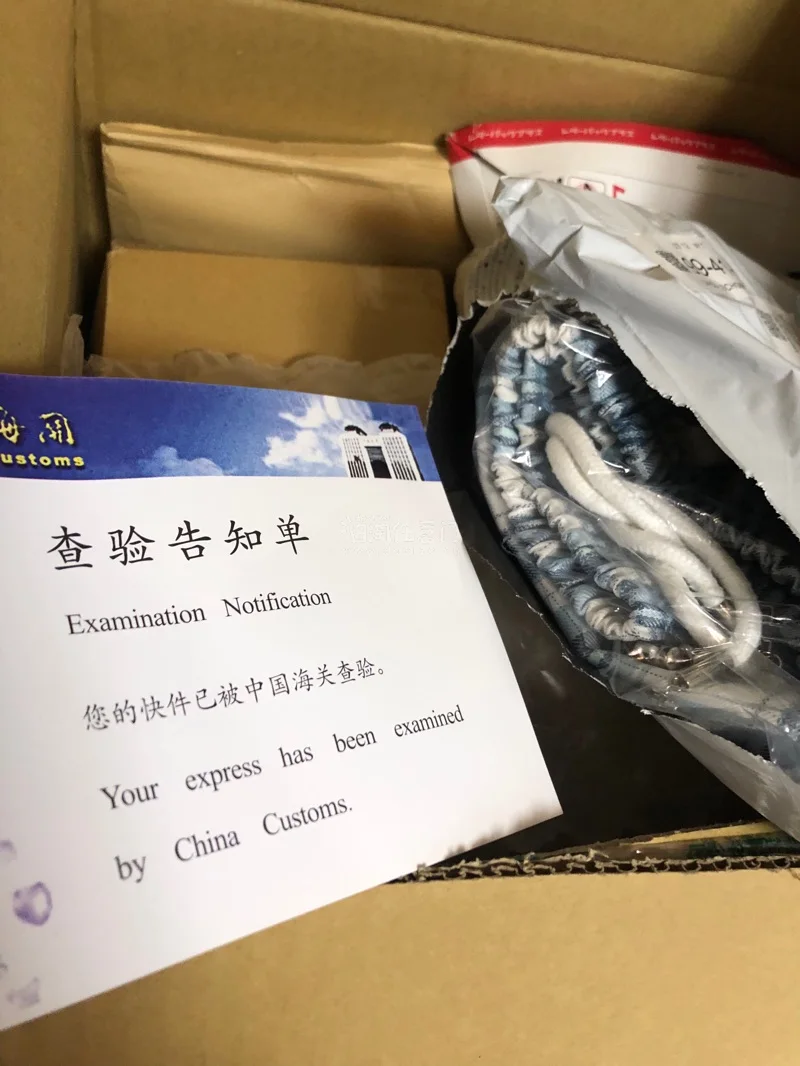 切衣服用ems或者空运很划算，价格比海鲜市场便宜更比代购便宜，灵活运用砍价和留言功能和优惠券会有意想不到的结果，这次还收到了日本人给的感谢小纸条，很开心，还会使用