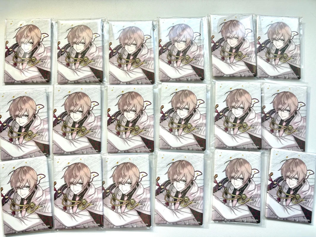 龟甲真宗的五周年吧唧真的太貌美了！卖家的品相描述完全没虚标，吧唧全新无瑕，每个都用保护袋包好了。挖煤姬的打包也很靠谱，还额外套了气泡膜，到手的时候连运输压痕都没有，全程体验超安心，强烈推荐！