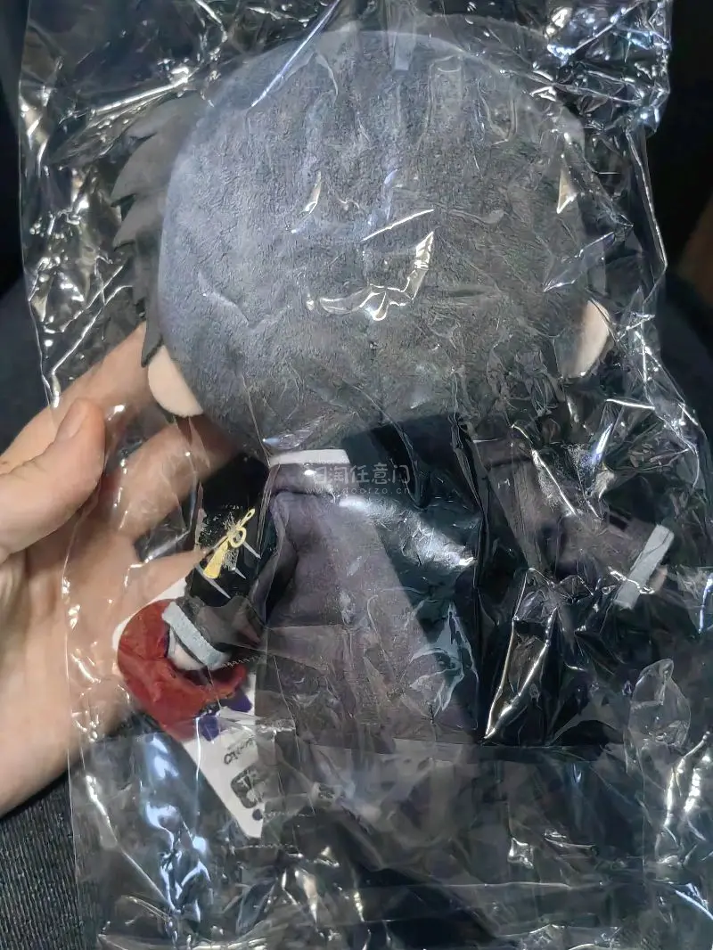 这次一箱只发了一个娃 因为太心急想快点签收所以没等凑箱直接发啦。竹蜻蜓审核很快发货也很迅速。娃娃用厚气泡纸包裹完全不用担心！