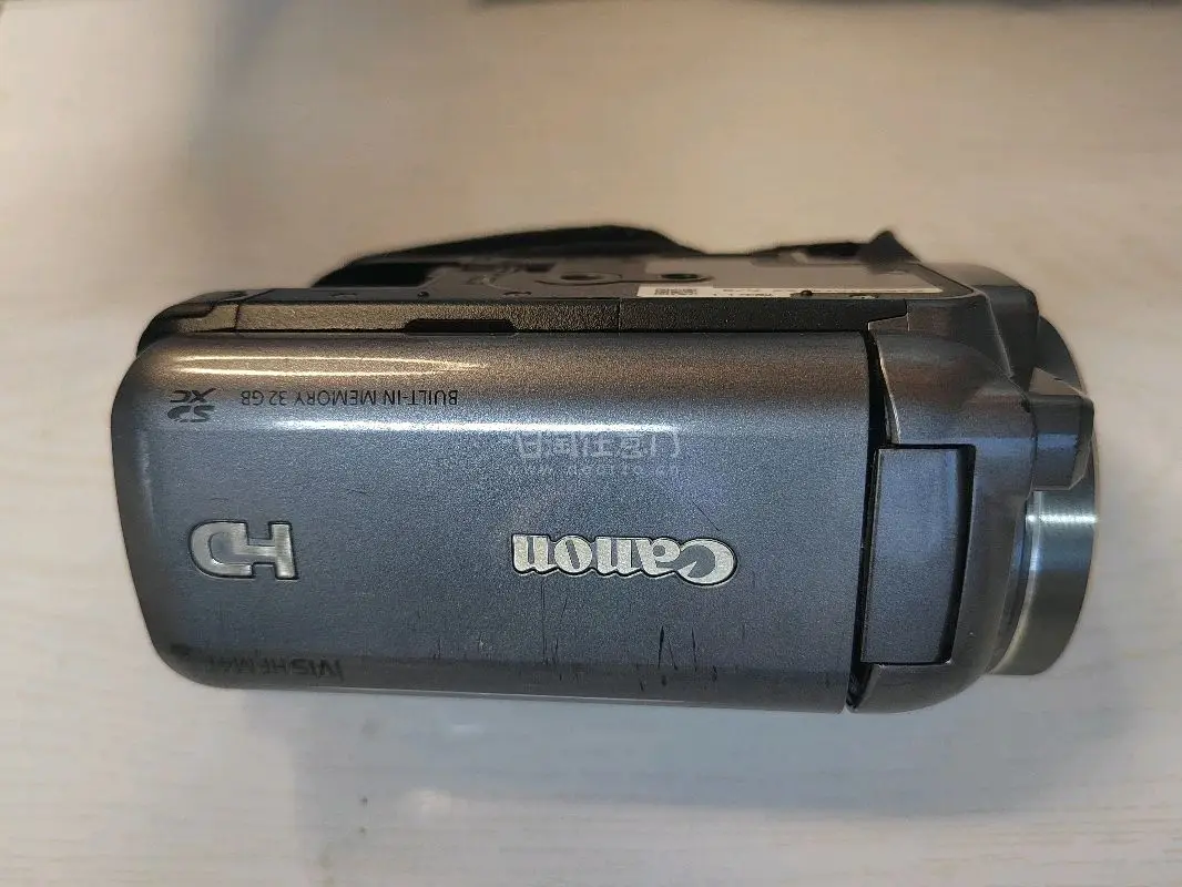 又一次的海淘，这次海淘到手的好物是佳能的一台DV机，品相完全符合卖家描述，包裹包装严实，没有磕碰，对挖煤姬的服务很满意，还会继续在挖煤姬海淘的