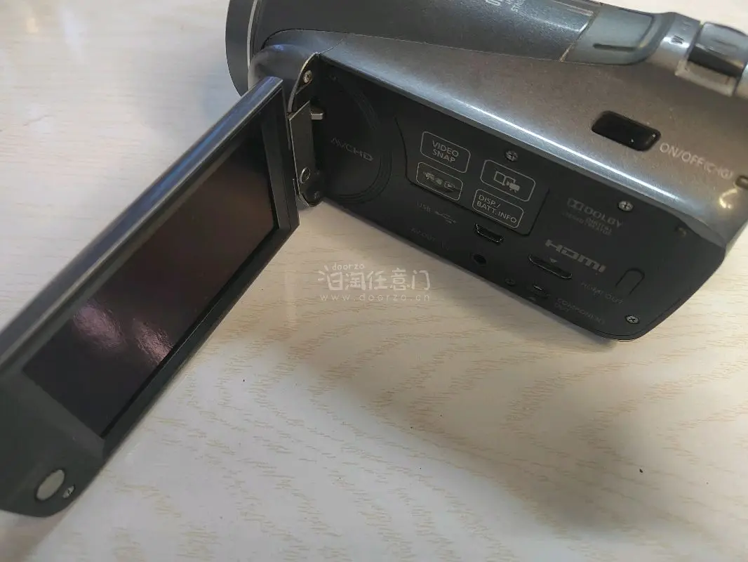 又一次的海淘，这次海淘到手的好物是佳能的一台DV机，品相完全符合卖家描述，包裹包装严实，没有磕碰，对挖煤姬的服务很满意，还会继续在挖煤姬海淘的