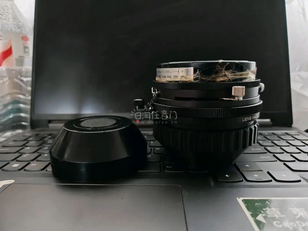 第一次用挖煤姬，就在煤炉上捡了一颗玛米亚新闻机的50mm镜头，通过竹蜻蜓plus回邮到国内，也仅花费一千元出头