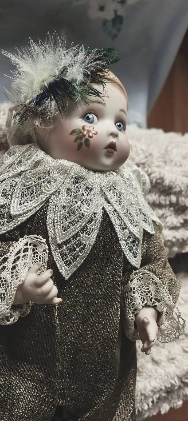 超可爱的陶瓷娃娃，包装到位，安全到家啦，一开始还很担心会不会损坏，特意拍了开箱视频，这款娃娃真的很美貌，淘到好东西真是让人惊喜