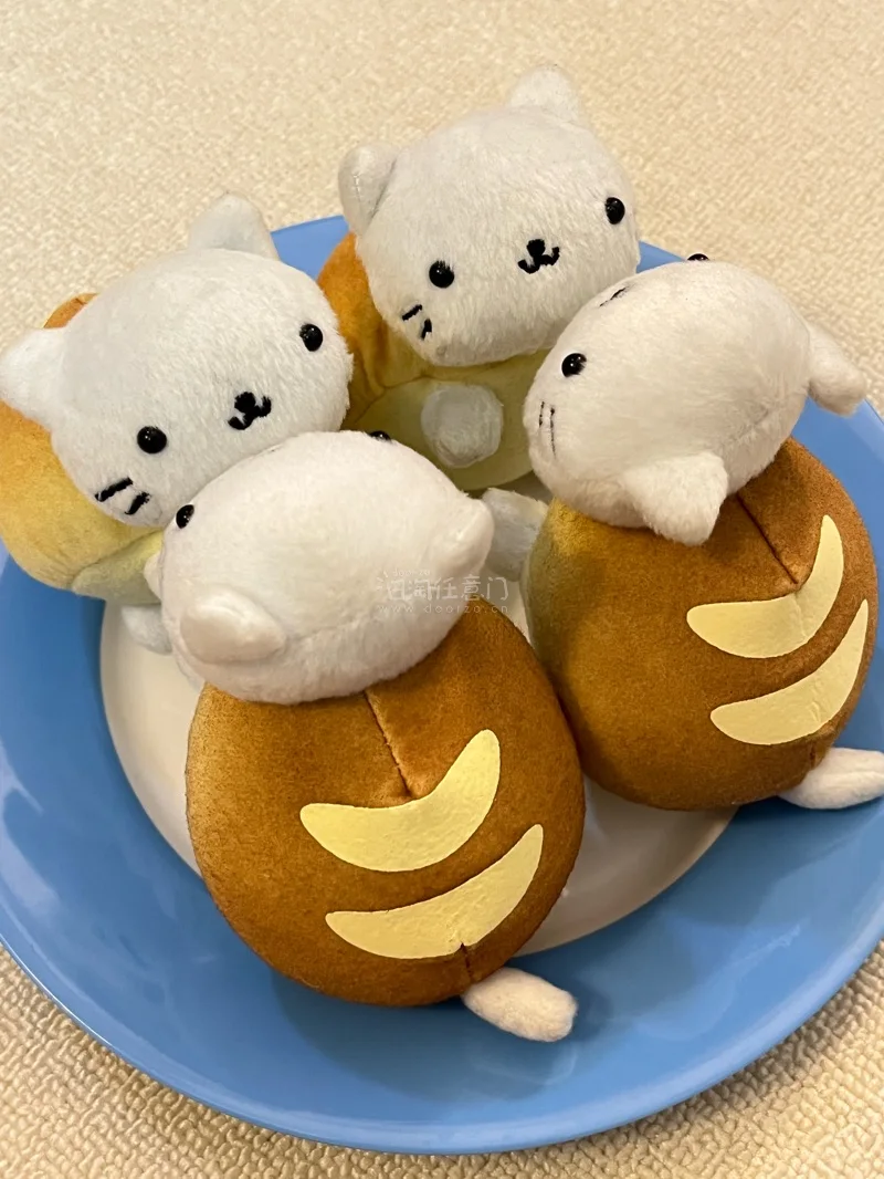 感谢挖煤姬让我复数面包点心猫 新挖的天使恶魔熊猫也安全到家了 一如既往的好包装 希望可以拥有更多梦情?下次还来！