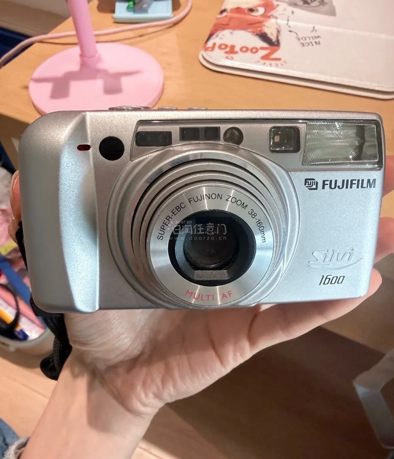 速度很快的，这次到货体验感觉还不错，机型整体很新，有九成新，使用起来也没什么问题，拍照清晰，非常喜欢，质感好