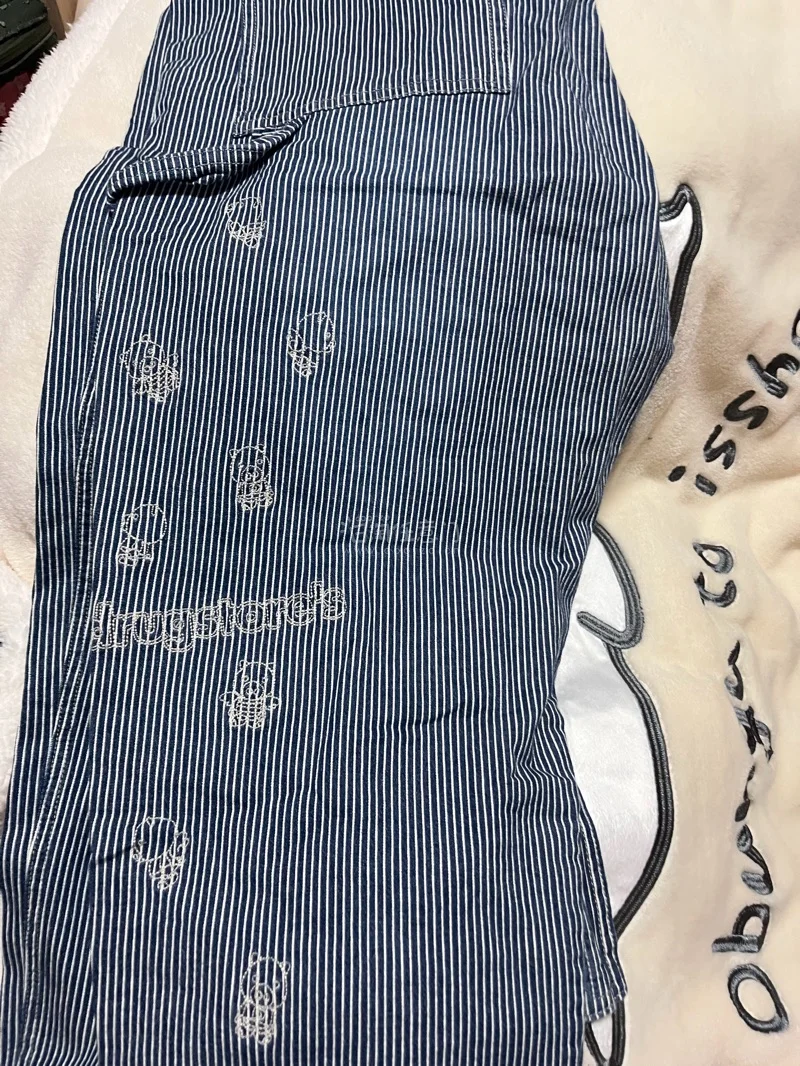 挖煤姬速度杠杠的，从下单到收到只需要一个月以内，比平时买衣服等预售都要快，可以美美在春天穿上可爱的衣服出去玩啦。