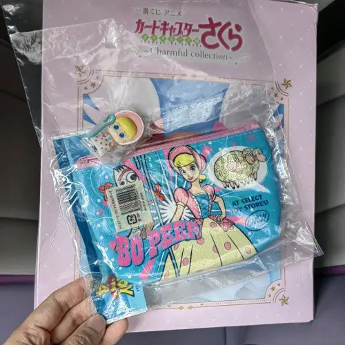 又被压盒了！怎么回事啊！！！希望后面的别再压了！其实樱花妹打包的都很好。就是被压盒了很难过。但是东西是好的，感谢任意门，祝我继续挖到好东西吧！祝任意门越来越好，物流越来越快！