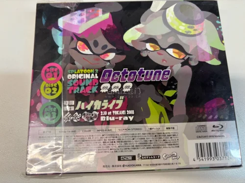 买了一些cd、立牌和纸片，这次还比较顺利，直接过海关了。在骏河屋买的cd感觉还挺新的，内容物都有。 