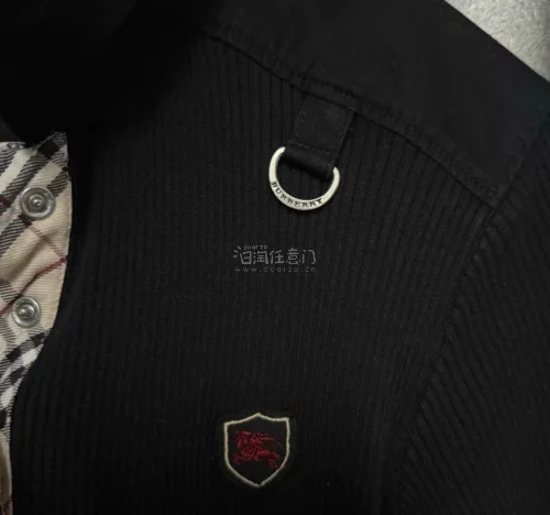 很开心的一次购物体验 平台很好用 衣服很好看 和描述很符合 物流也很快 比较顺利 十分喜欢 还会再来哦