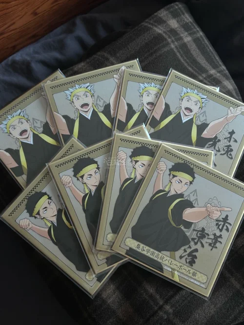 这次主要切了很多大型纸片谷，万全没有压折，状态特别好的收到了！用了特别大的一个箱子装，但完全没有损坏！