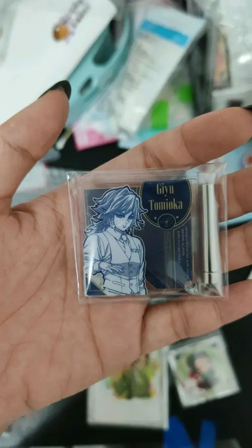 酒保义勇的柄图还是太权威了，可惜限购太严重 不如直接切煤爽吃小set，挂件还是太萌了时尚小垃圾摄入中