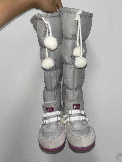 用挖煤姬淘日系衣服太省心！一键翻译操作简单，中古款式超多。打包严实无破损，物流稳定，衣服成色绝佳，轻松入手小众日牌，海淘体验满分✨